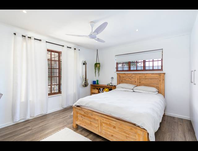 4 BEDROOM HOUSE FOR SALE IN FLAMINGO VLEI